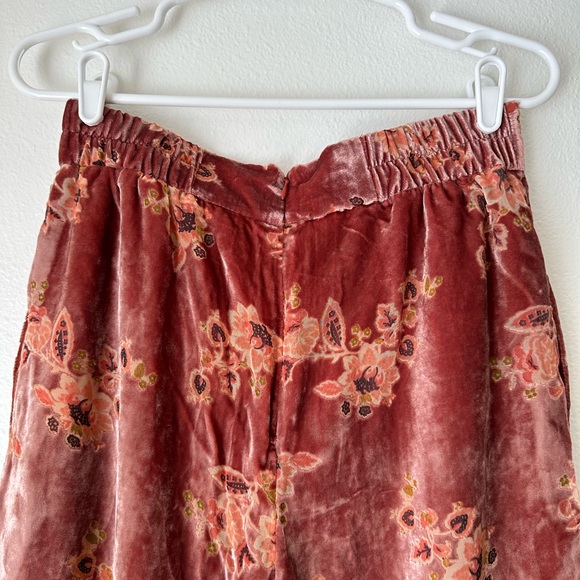 NWOT Anthropologie Pink Velvet Floral Burnout Trousers Medium - Picture 8 of 8